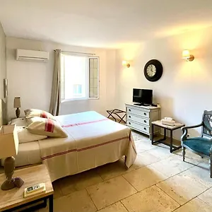 Appartement Un Coin De Luberon, LʼIsle-sur-la-Sorgue
